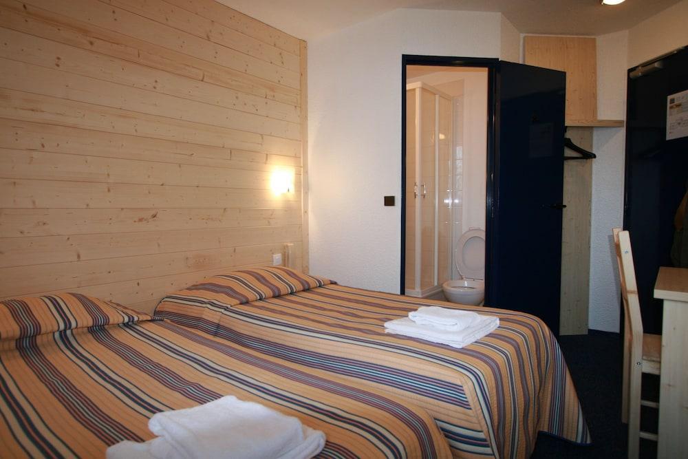 Kyriad Direct Dreux Exteriör bild