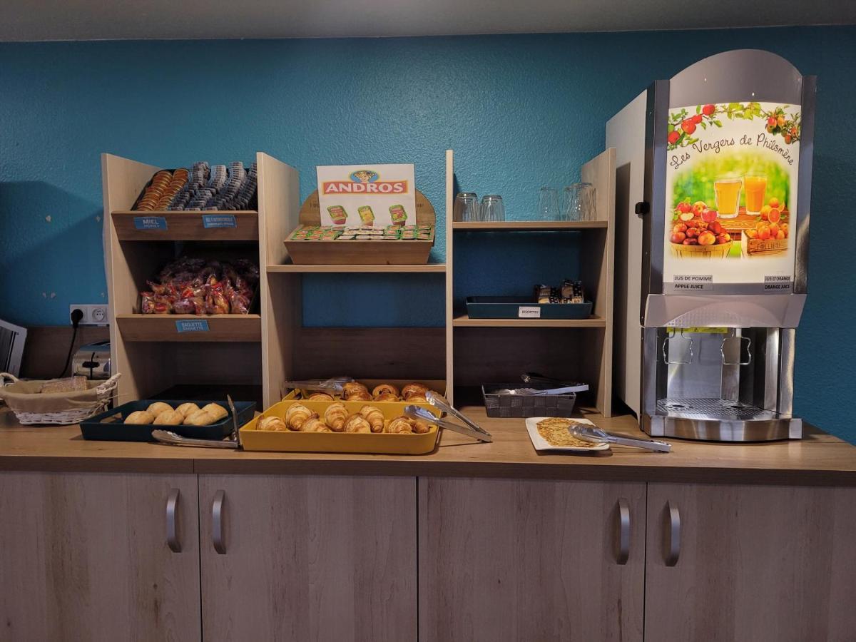 Kyriad Direct Dreux Exteriör bild