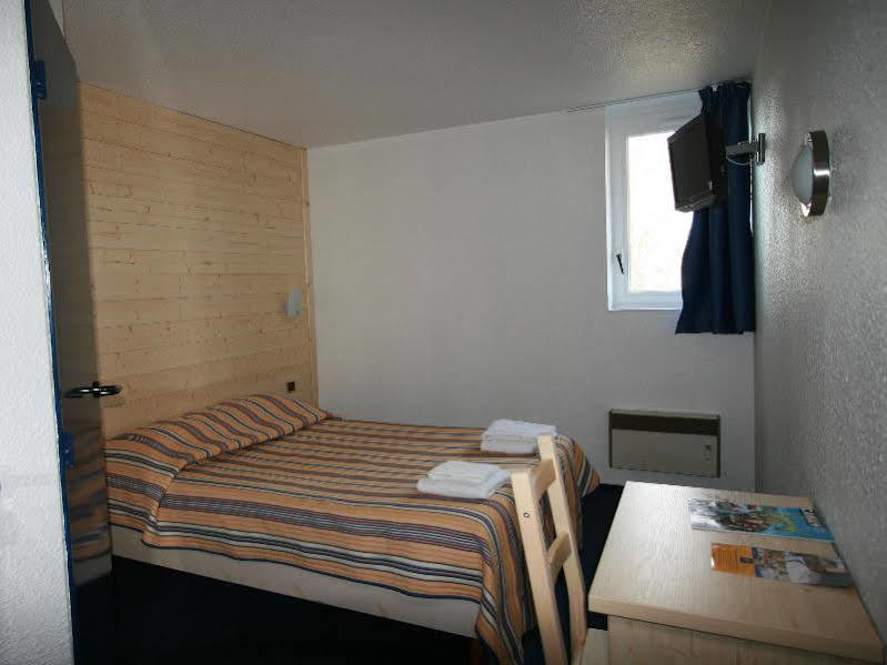 Kyriad Direct Dreux Exteriör bild